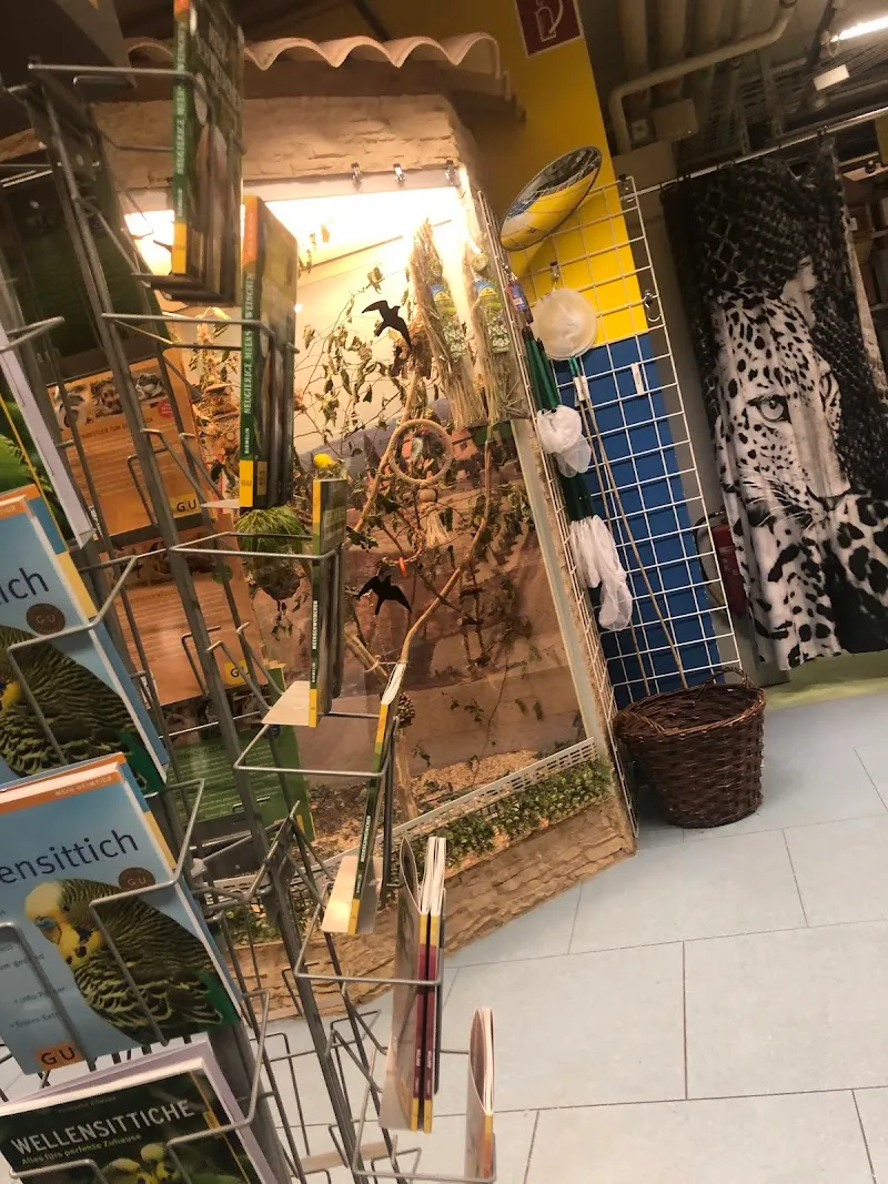 QUALIPET Center Schönbühl — Zoofachhandel in Urtenen-Schönbühl, Bern. Bewertung 4.6/5.