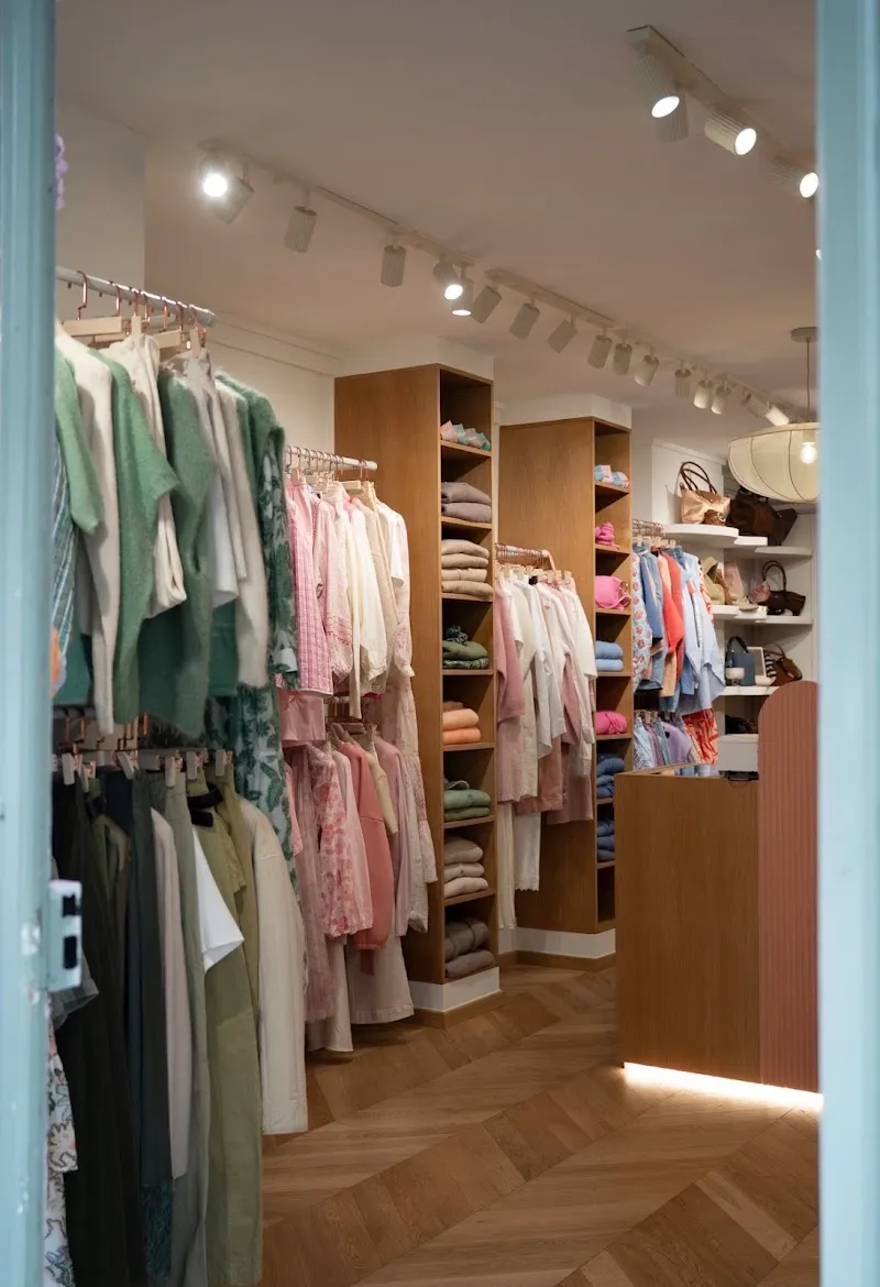 Kattard Genève — Zoofachhandel, Carouge, Genf. Foto 2