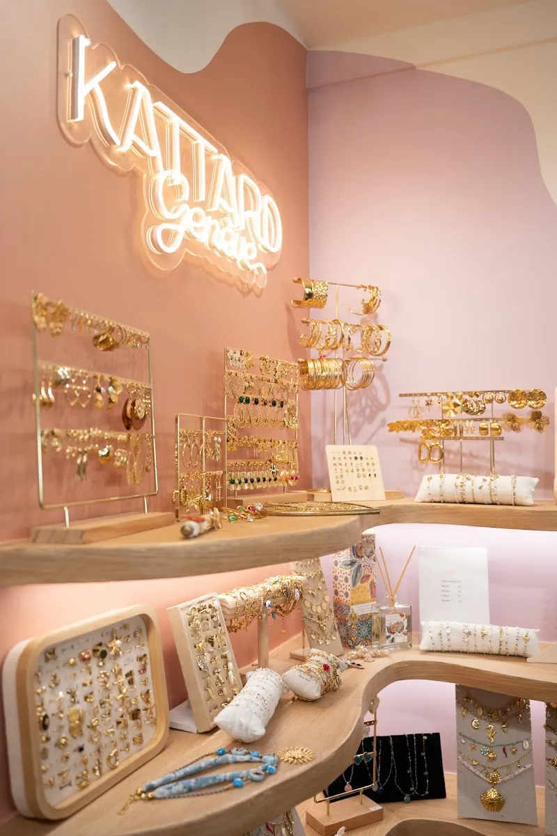 Kattard Genève — Zoofachhandel, Carouge, Genf. Foto 3