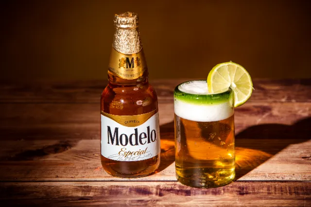 Restaurant Le Chat Rouge — Animalerie, Genève, Genève. Foto 2