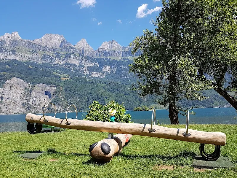 Garten- und Zoobedarf Schrepfer GmbH — Animalerie, Mühlehorn, Glaris. Foto 3