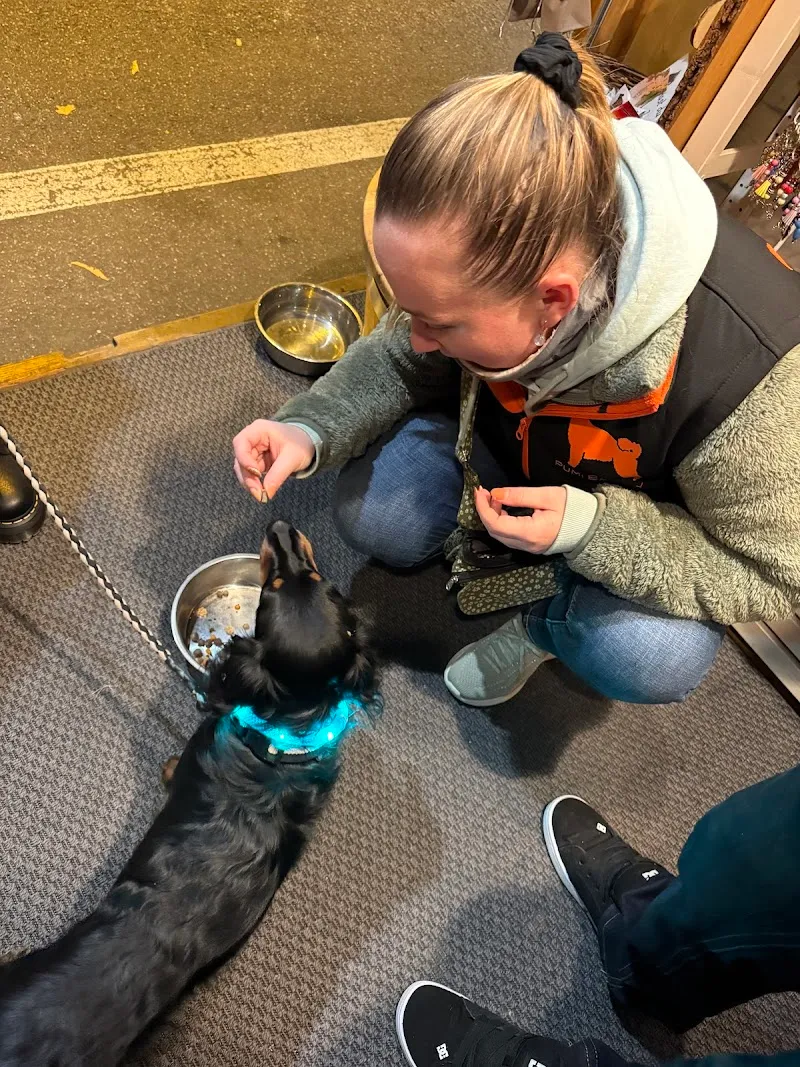 Heka Herbs by H&B Services GmbH — Animalerie, Weesen, Saint-Gall. Foto 3