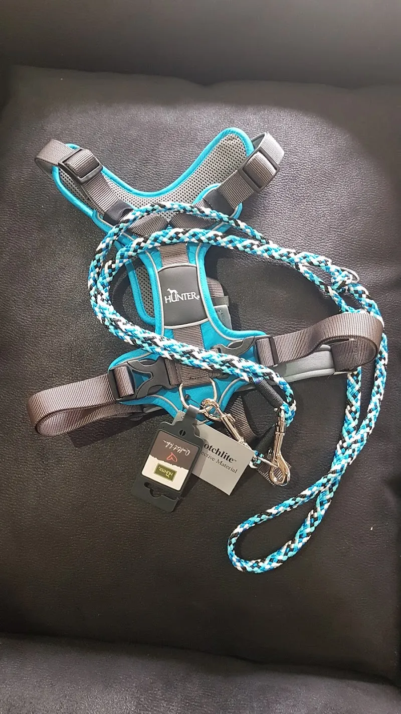 Croq'services — Zoofachhandel, Courgenay, Jura. Foto 3