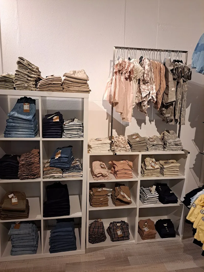 La Gueule du Loup — Animalerie, Porrentruy, Jura. Foto 3