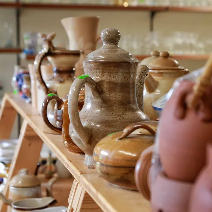 Communauté Emmaüs La Joux-Perret — Animalerie, La Chaux-de-Fonds, Neuchâtel. Foto 3