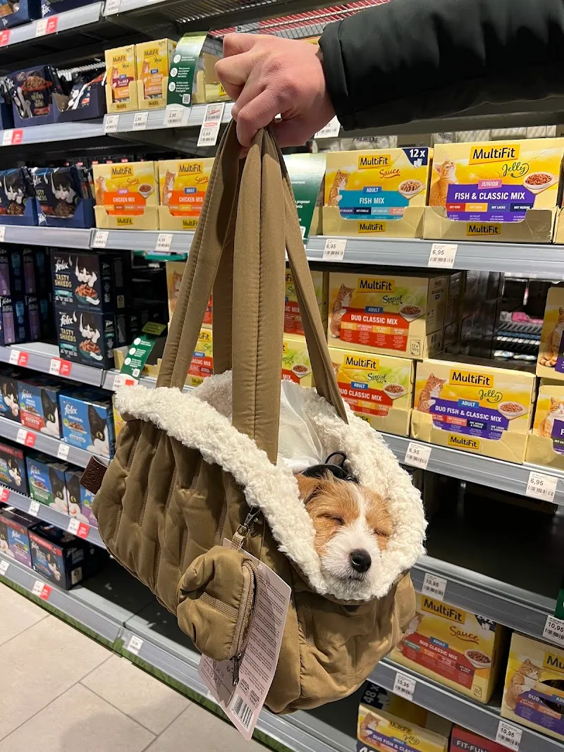 Fressnapf La Chaux-de-Fonds — Zoofachhandel, La Chaux-de-Fonds, Neuenburg. Foto 2