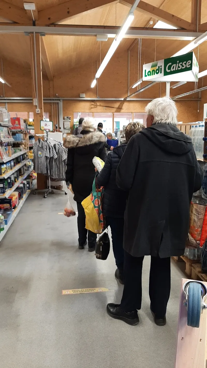 LANDI Région Neuchâtel SA — Zoofachhandel, La Chaux-de-Fonds, Neuenburg. Foto 3