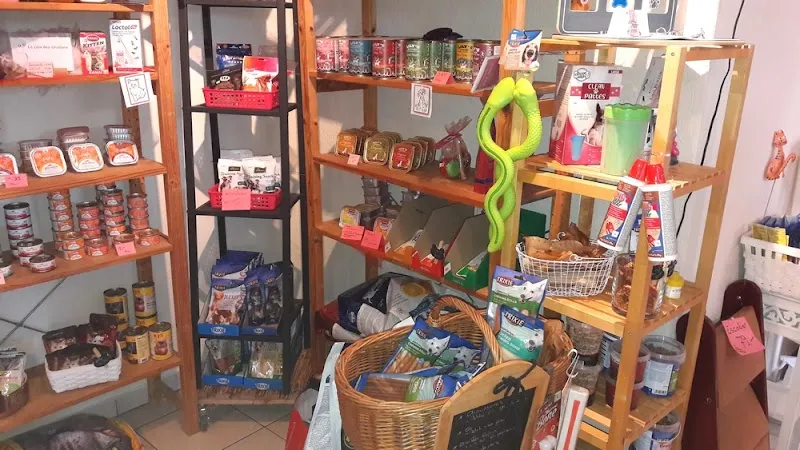 Pense Bêtes — Zoofachhandel in Le Landeron, Neuenburg. Bewertung 5.0/5.