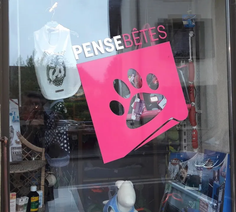 Pense Bêtes — Zoofachhandel, Le Landeron, Neuenburg. Foto 2