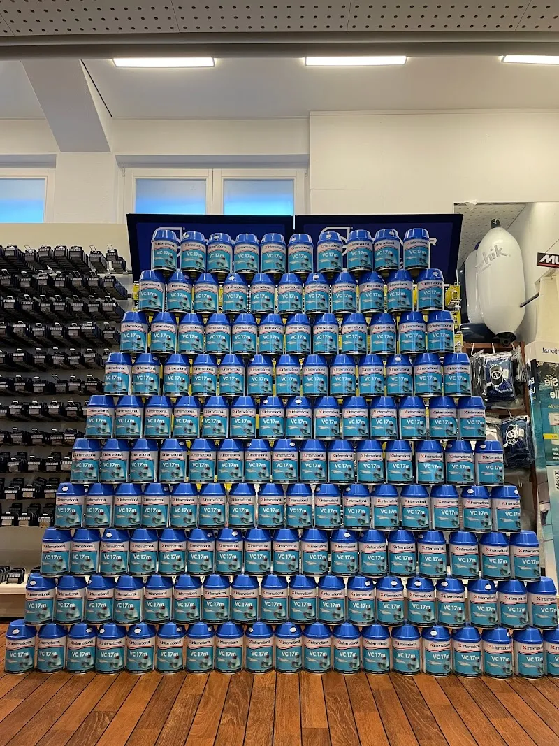 ABshop.ch Bootszubehör — Animalerie, Hergiswil, Nidwald. Foto 2