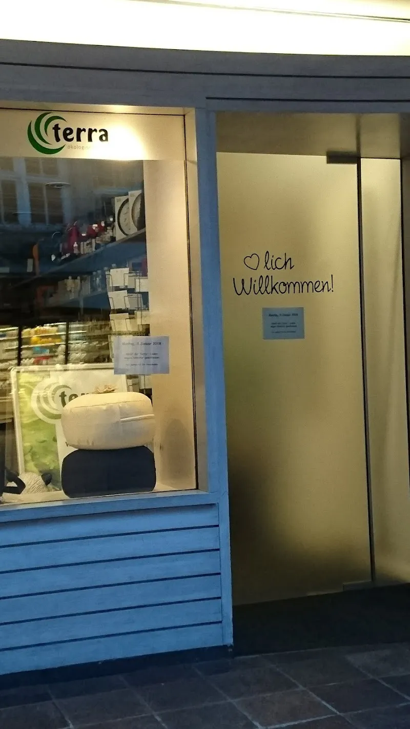 Terra Laden — Animalerie, Schaffhausen, Schaffhouse. Foto 2