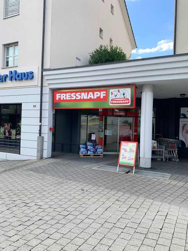 Fressnapf Schwyz — Zoofachhandel, Schwyz, Schwyz. Foto 3