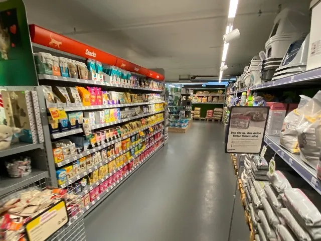 Fressnapf Wangs — Zoofachhandel, Vilters-Wangs, St. Gallen. Foto 3