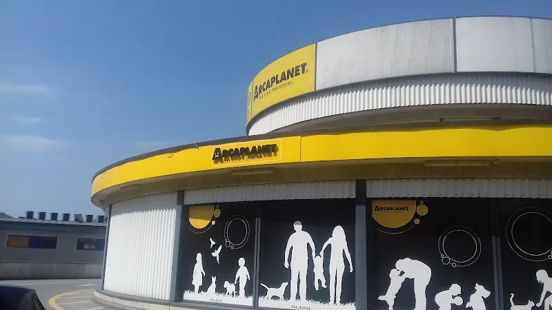 Arcaplanet — Zoofachhandel in Grancia, Tessin. Bewertung 4.5/5.