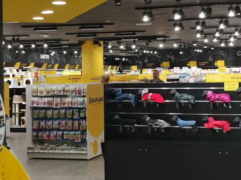 Arcaplanet — Zoofachhandel, Morbio Inferiore, Tessin. Foto 3