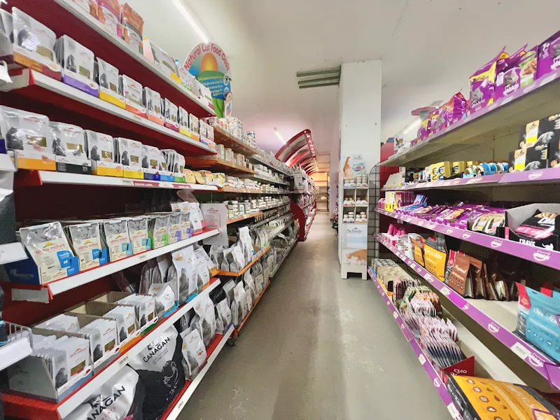 INTERFOOD di Giampietro Ceppi — Zoofachhandel in Taverne, Tessin. Bewertung 4.7/5.