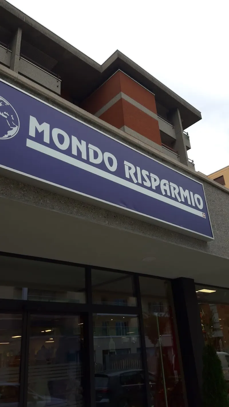 Mondo risparmio — Zoofachhandel in Lugano, Tessin. Bewertung 4.5/5.