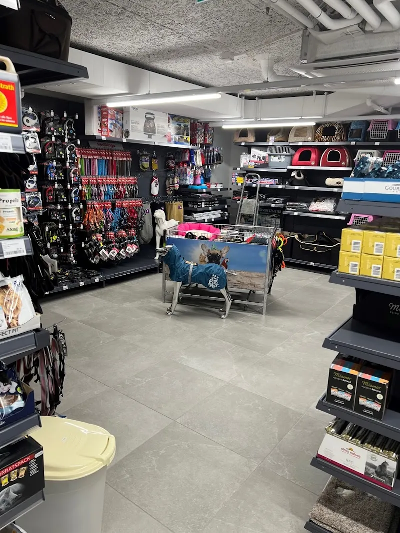 Petfriends — Zoofachhandel, Canobbio, Tessin. Foto 2