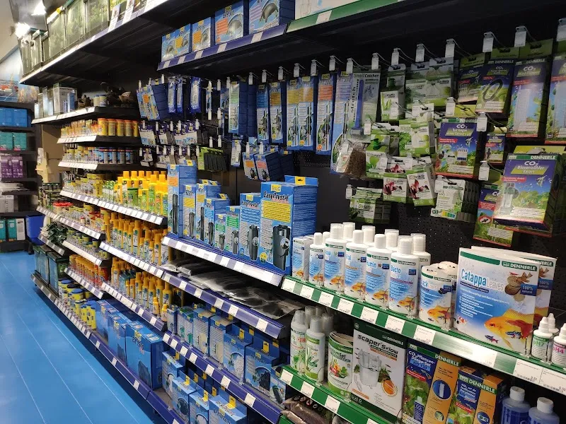 Petfriends — Zoofachhandel, Locarno, Tessin. Foto 2