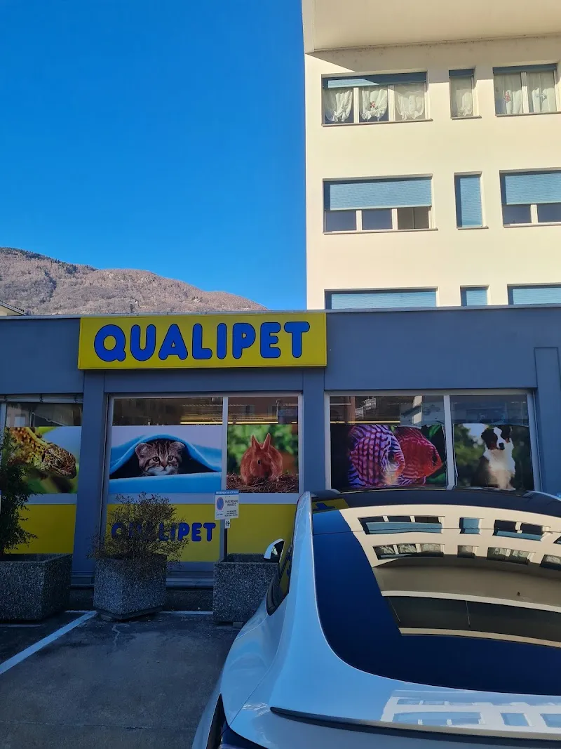 QUALIPET Centro Bellinzona — Zoofachhandel in Bellinzona, Tessin. Bewertung 4.4/5.