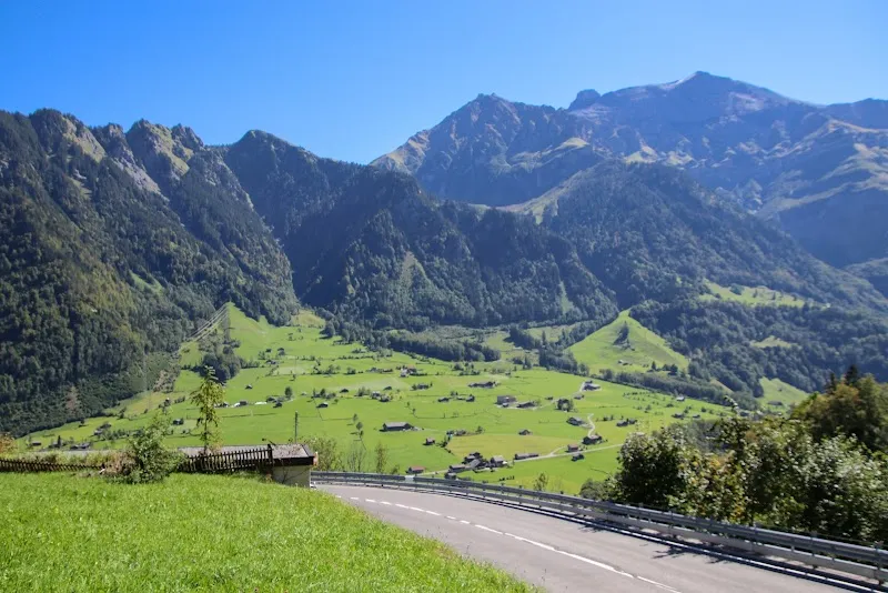 CANAGAN Hunde- und Katzenfutter — Zoofachhandel, Linthal, Glarus. Foto 2