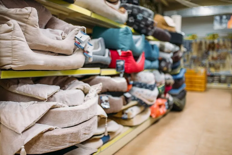 mypet.ch Tierbedarf Discount Shop — Animalerie, Schwanden, Glaris. Foto 3