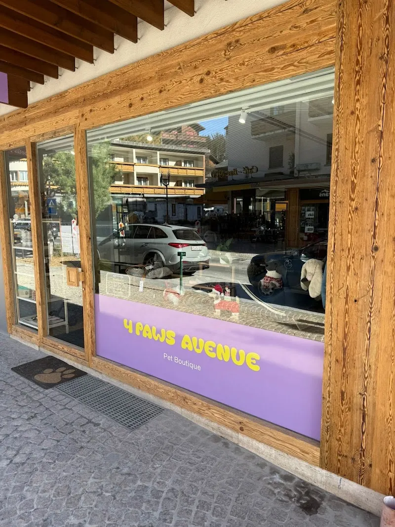 4 Paws Avenue — Zoofachhandel in Crans-Montana, Wallis. Bewertung 5.0/5.