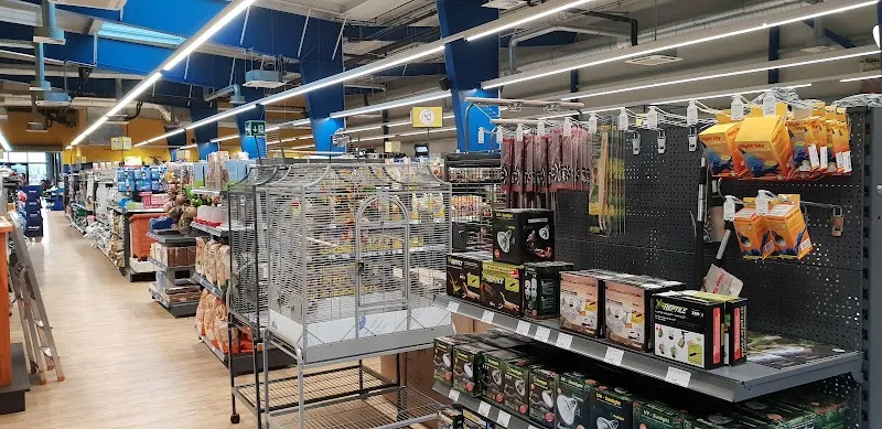 QUALIPET Centre Uvrier — Zoofachhandel, Uvrier, Wallis. Foto 2