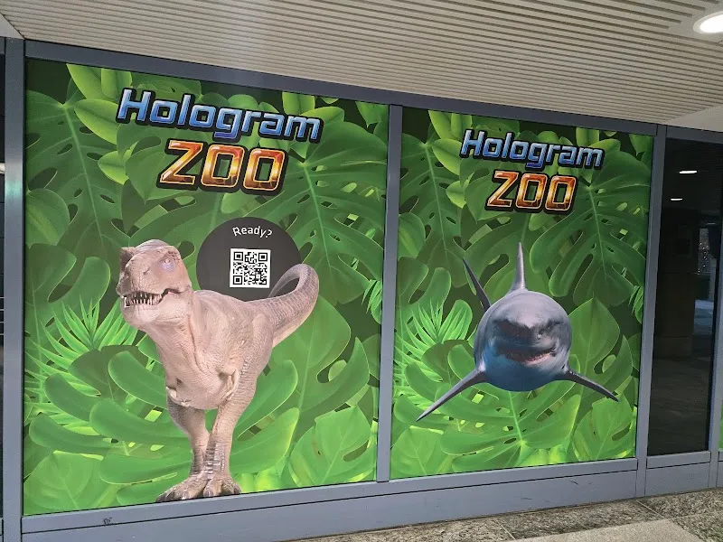 Hologram Zoo Schweiz AG — Zoofachhandel in Zug, Zug. Bewertung 3.2/5.