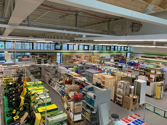 Landi — Zoofachhandel, Baar, Zug. Foto 3