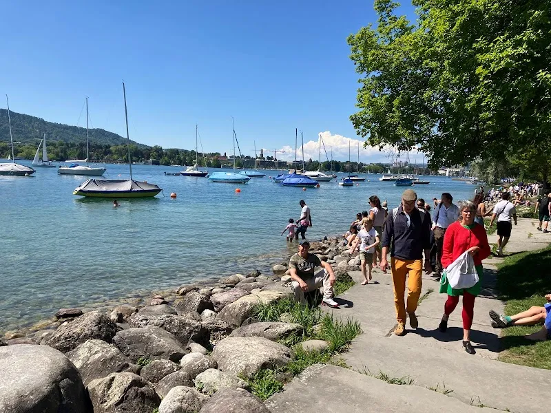 Berufsfischerei Hulliger — Zoofachhandel, Stäfa, Zürich. Foto 2