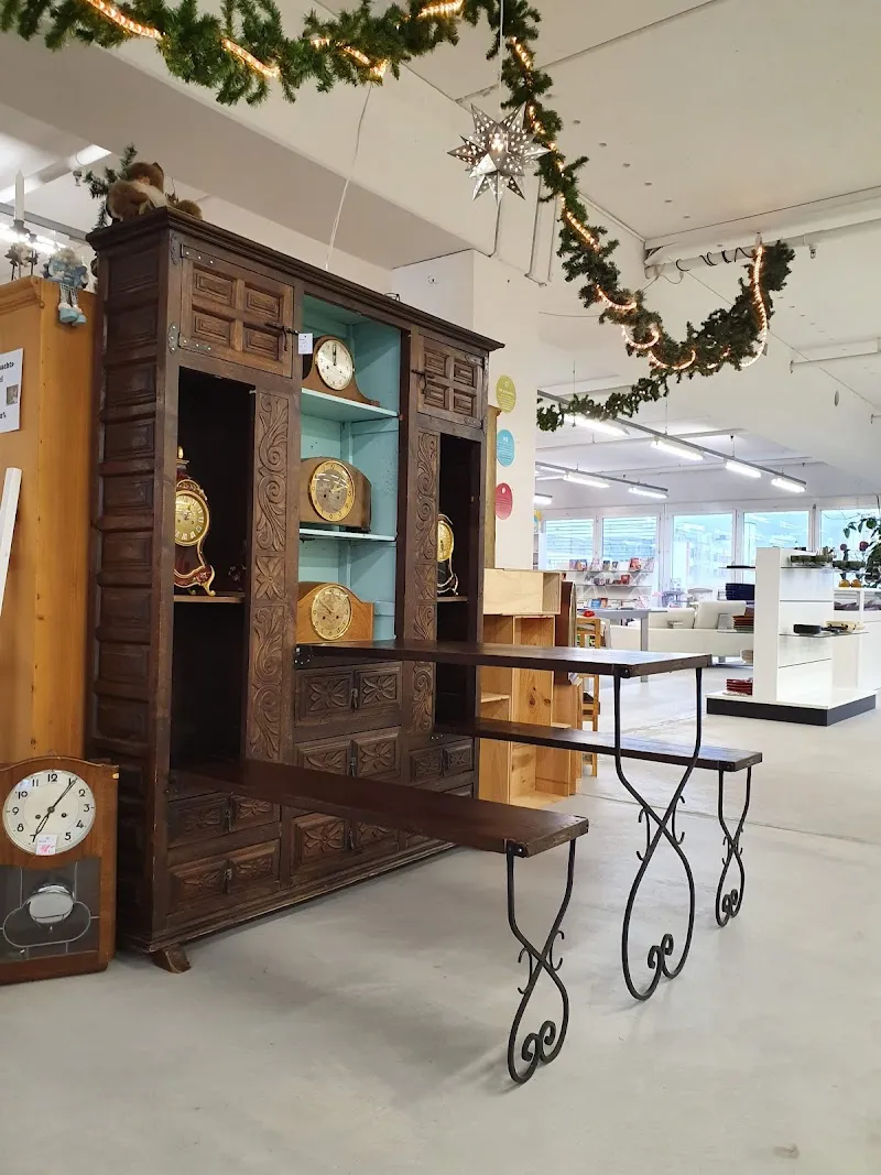 Blaukreuz-Brocki Dübendorf — Zoofachhandel in Dübendorf, Zürich. Bewertung 4.2/5.