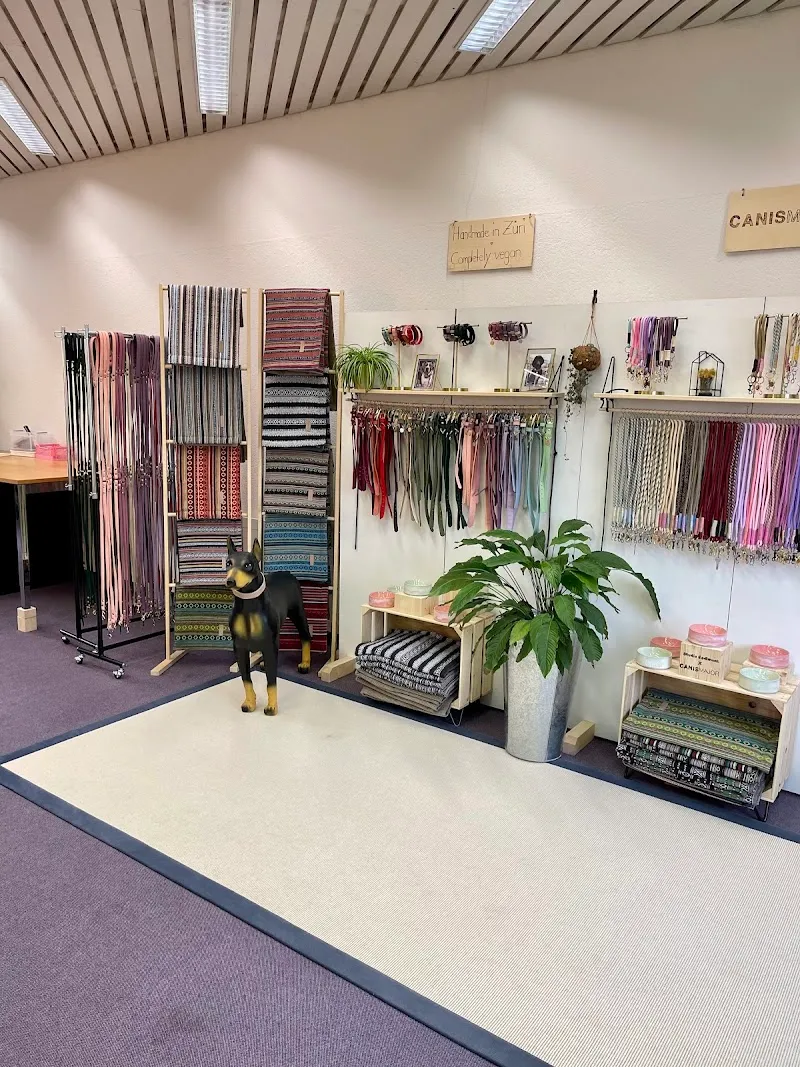 Canis Major — Animalerie, Wallisellen, Zurich. Foto 2