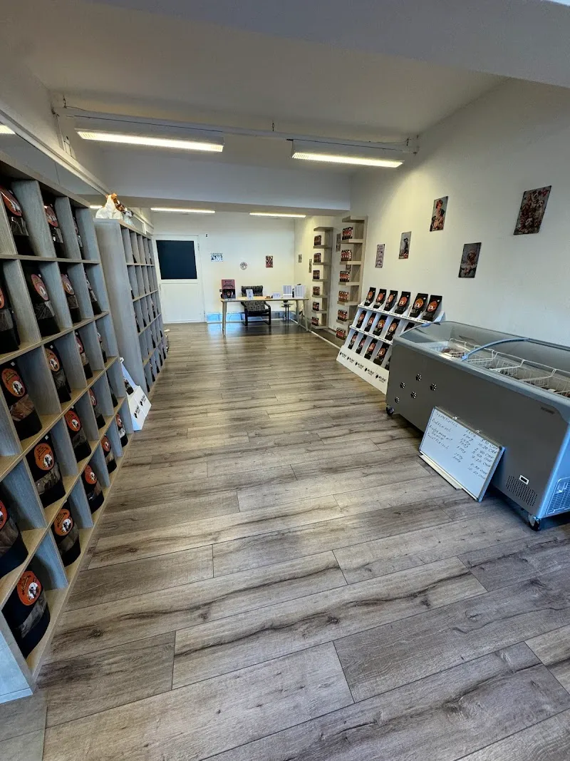 Delikatswiss — Zoofachhandel, Horgen, Zürich. Foto 2