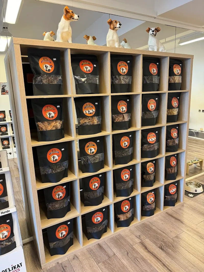 Delikatswiss — Zoofachhandel, Horgen, Zürich. Foto 3