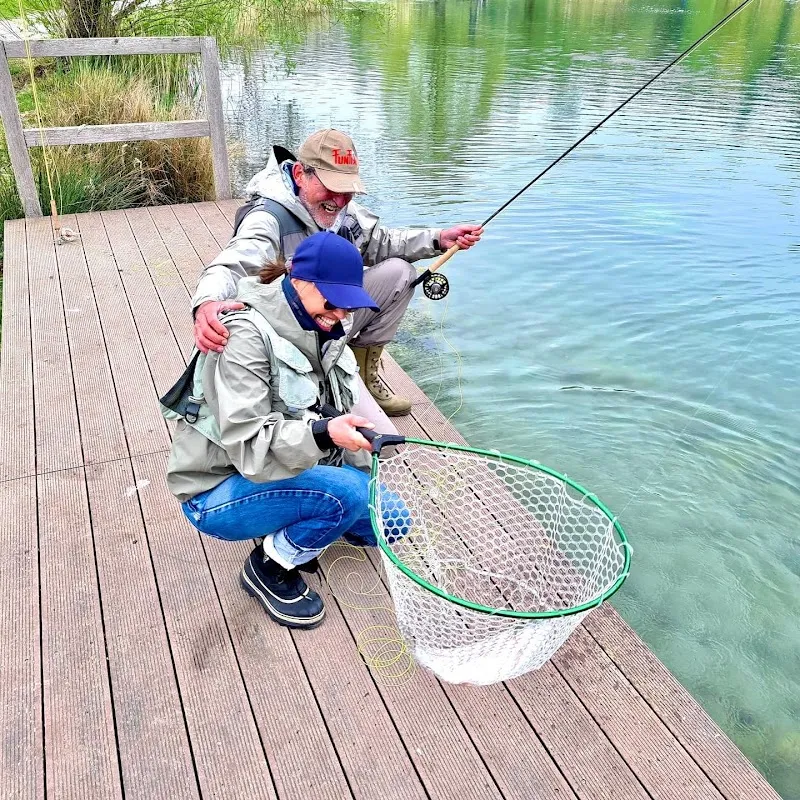 FUNFISH Fischereiartikel — Zoofachhandel, Rüti, Zürich. Foto 3