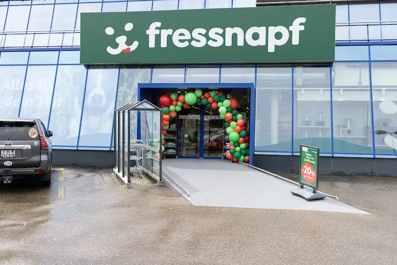 Fressnapf Dietlikon — Zoofachhandel in Dietlikon, Zürich. Bewertung 4.5/5.