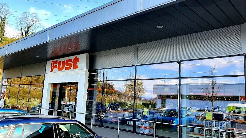 Fressnapf Küssnacht am Rigi — Zoofachhandel in Küssnacht, Schwyz. Bewertung 5.0/5.