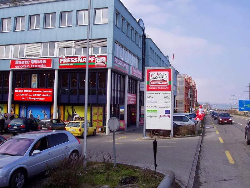 Fressnapf Pfäffikon — Zoofachhandel in Pfäffikon, Schwyz. Bewertung 4.4/5.