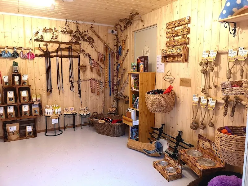 HERZLADEN – Lichtvoll für Mensch, Tier und Mutter Erde — Zoofachhandel, Hittnau, Zürich. Foto 2