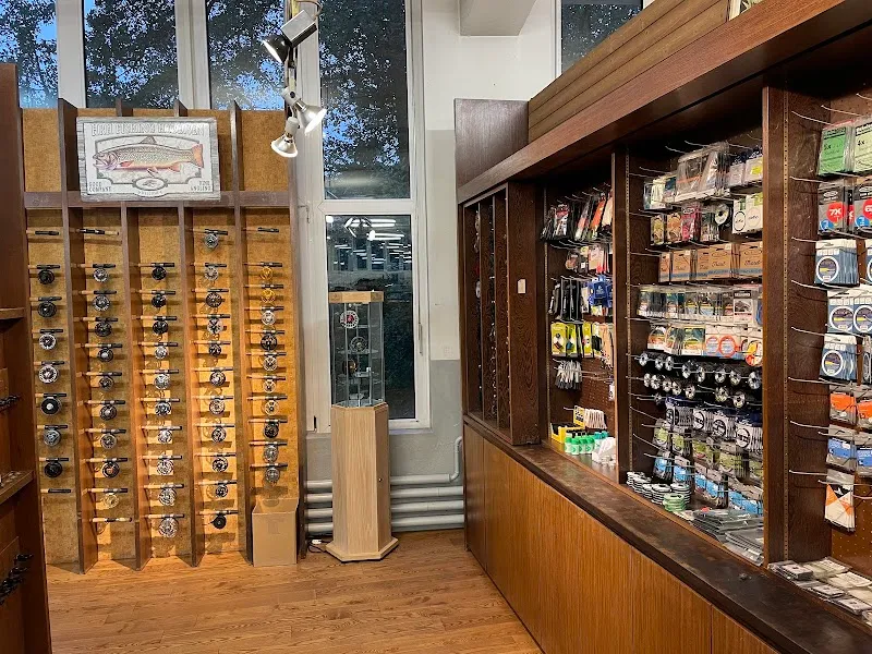 HRH Fishing Hebeisen — Zoofachhandel, Wetzikon, Zürich. Foto 2