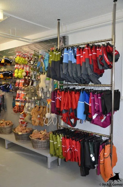 HUND & so — Animalerie, Regensdorf, Zurich. Foto 3