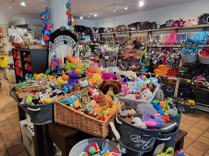 Haustier Paradies GmbH — Zoofachhandel in Erlenbach, Zürich. Bewertung 4.9/5.