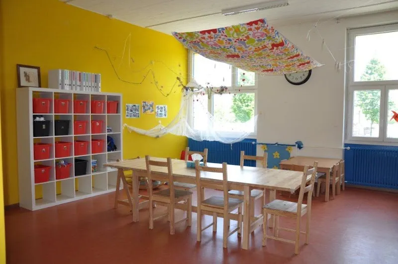 Kinderkrippe Zoo Regensdorf — Animalerie, Regensdorf, Zurich. Foto 3