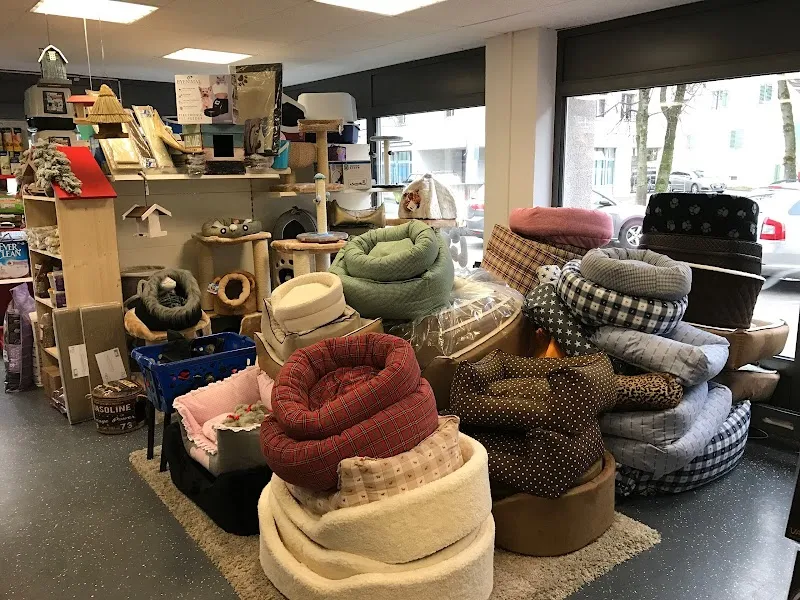 Listopet Center GmbH - Adliswil — Animalerie, Adliswil, Zurich. Foto 2