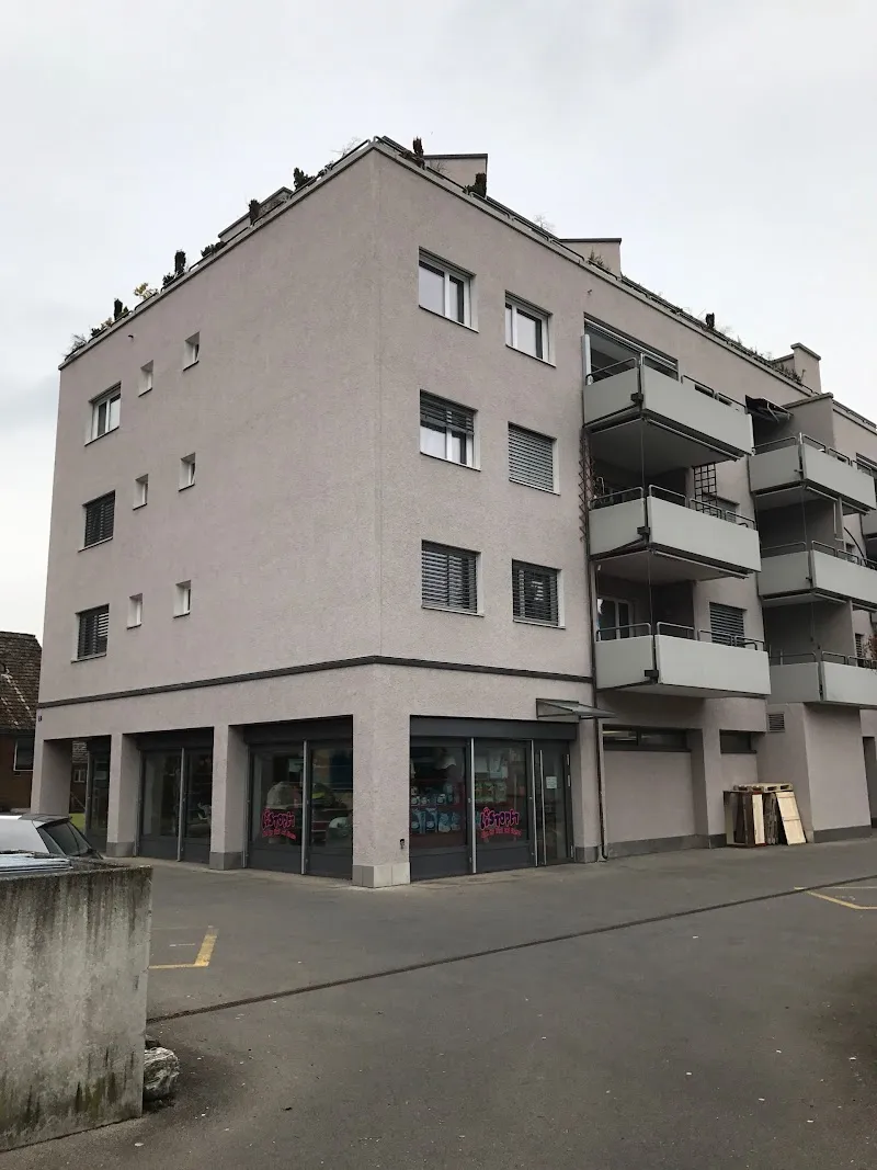 Listopet Center GmbH - Adliswil — Animalerie, Adliswil, Zurich. Foto 3