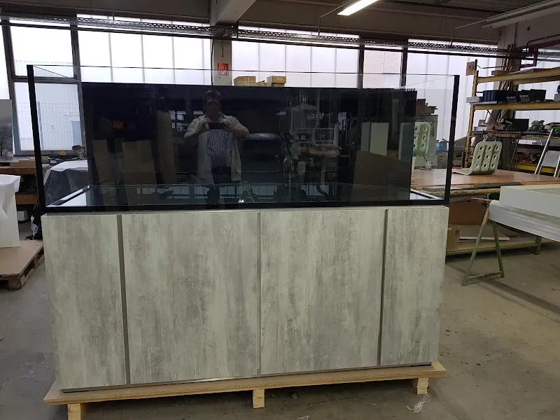 Meerwassershop — Zoofachhandel, Uster, Zürich. Foto 2