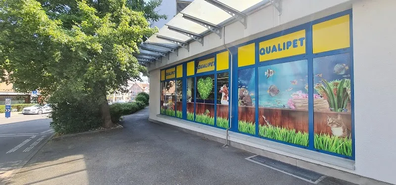 QUALIPET Center Schlieren — Zoofachhandel in Schlieren, Zürich. Bewertung 4.3/5.