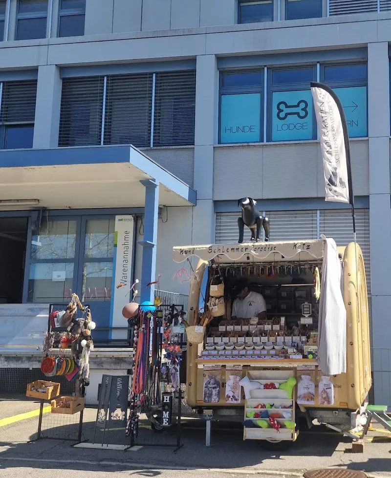 Schlemmerparadise für Hunde und Katzen — Zoofachhandel in Urdorf, Zürich. Bewertung 4.9/5.