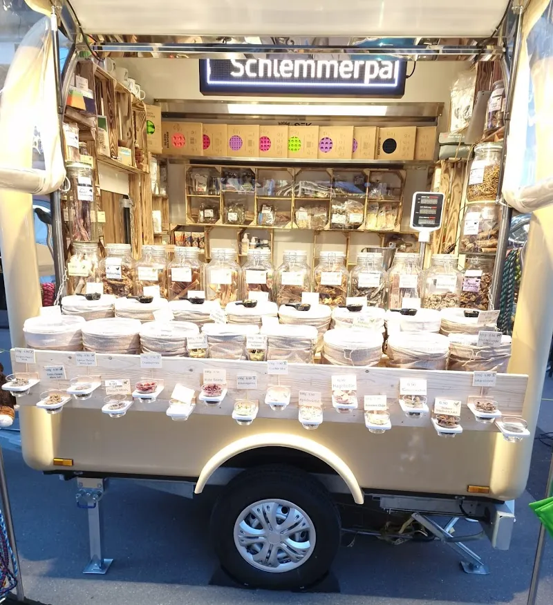 Schlemmerparadise für Hunde und Katzen — Zoofachhandel, Urdorf, Zürich. Foto 3